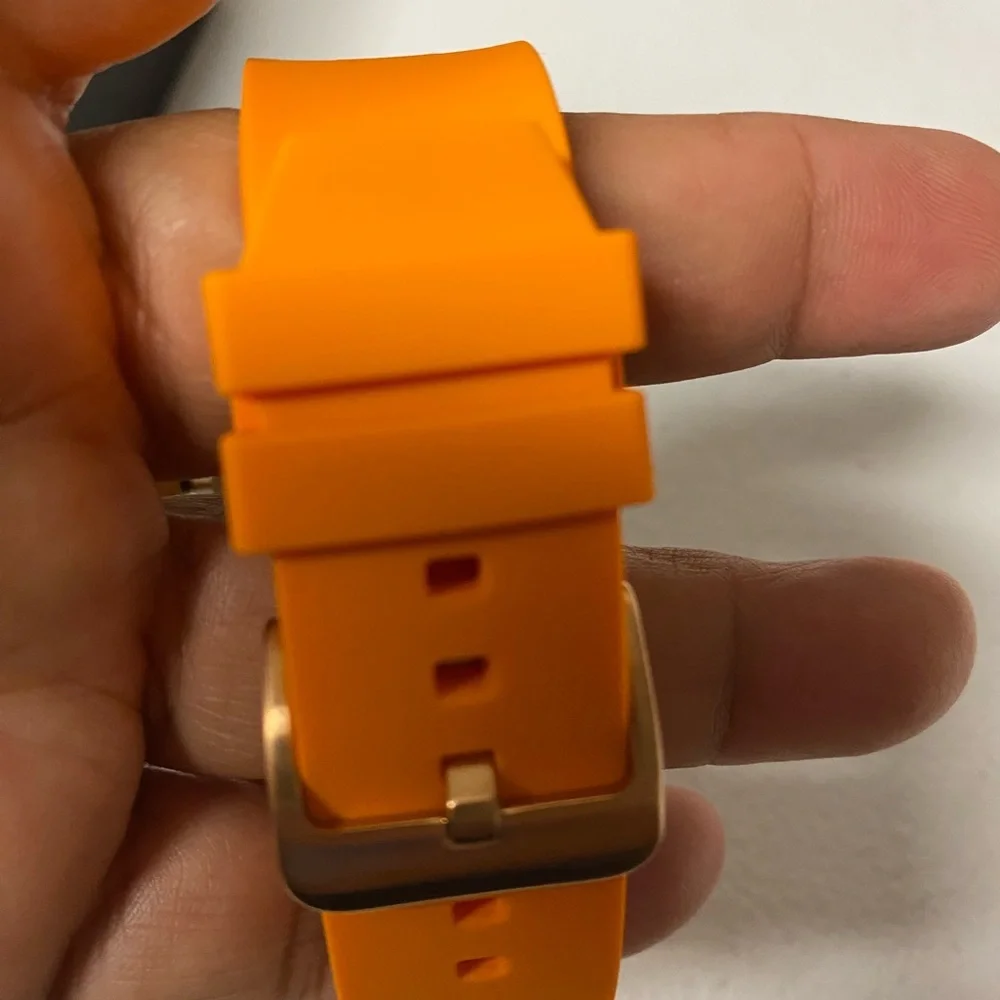 Lilu Smartwatch in Bold Orange and Black